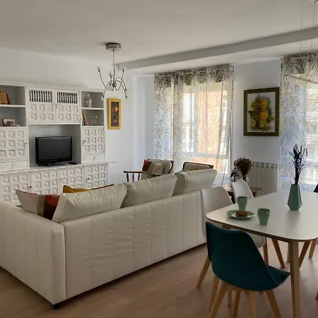 Luminoso Y Acogedor A Un Paso De La Playa Registro Turismo Vut 2467 As Apartman Gijón