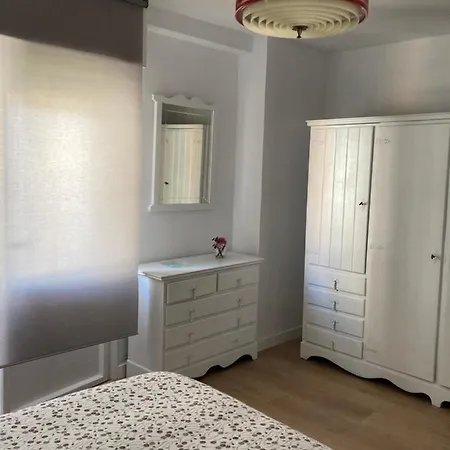 Luminoso Y Acogedor A Un Paso De La Playa Registro Turismo Vut 2467 As *