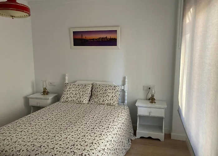 Luminoso Y Acogedor A Un Paso De La Playa Registro Turismo Vut 2467 As * גיחון