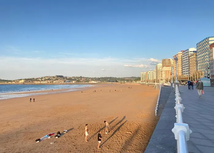 Luminoso Y Acogedor A Un Paso De La Playa Registro Turismo Vut 2467 As * גיחון