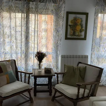 アパート Luminoso Y Acogedor A Un Paso De La Playa Registro Turismo Vut 2467 As ヒホン