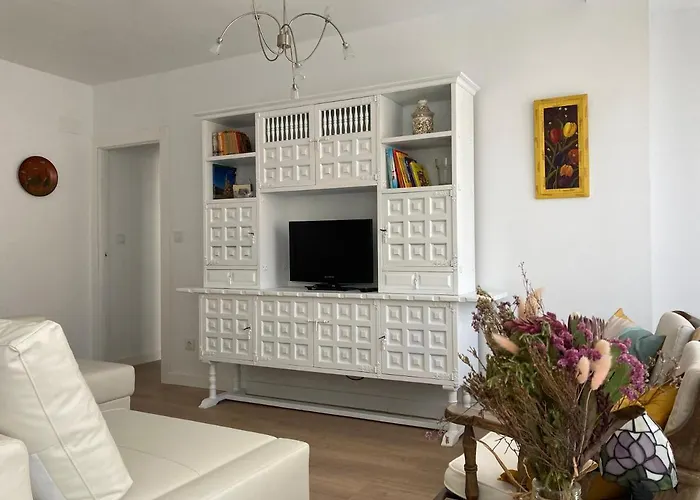 Luminoso Y Acogedor A Un Paso De La Playa Registro Turismo Vut 2467 As アパート *